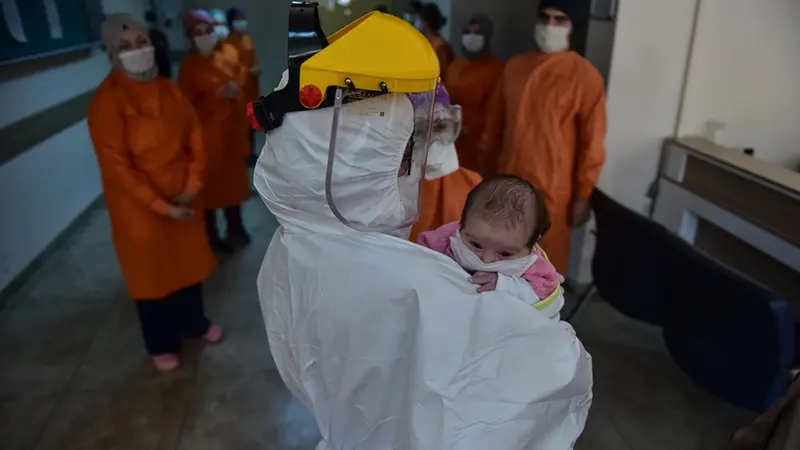 Bayi Berusia 45 Hari di Turki Sembuh dari Virus Corona