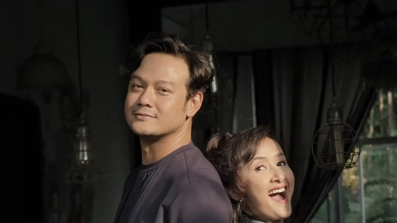 Dwi Sasono dan Widi Mulia