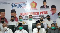 Dewan Pimpinan Pusat (DPP) Partai Gerindra resmi mengusung pasangan Nasrul Abit dan Indra Catri, sebagai bakal calon kepala daerah yang akan berlaga di Pilkada Sumbar 2020. (Liputan6.com/ Novia Harlina)
