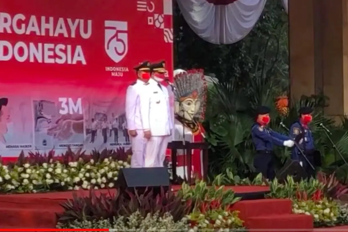 Gubernur DKI Jakarta Anies Baswedan memimpin Upacara Peringatan HUT RI ke-75 di Balai Kota DKI Jakarta. (Istimewa)