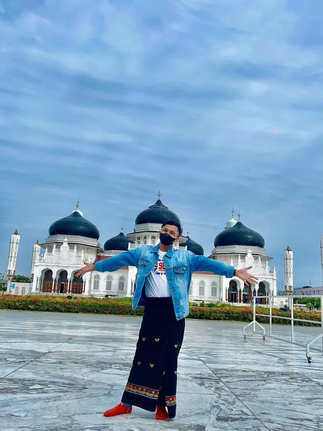 Jirayut. (Foto: Instagram @jirayutdaa4official)