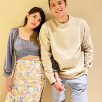 Via Vallen dan Chevra Papinka. (Foto: Instagram @viavallen)