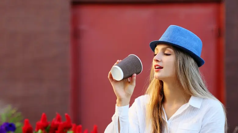 Nggak perlu minum obat, ini cara menghilangkan sakit kepala! (Sumber Foto: Shutterstock/The List)