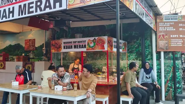 Potret Warung Sop Buntut Ayah Vidi Aldiano