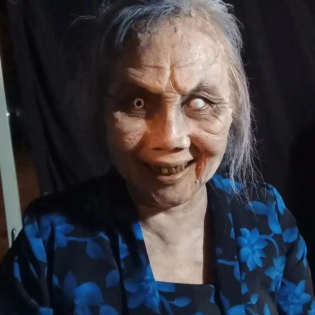 Dewi Sri perankan Mbah Dok (Instagram/@irene_unarso)