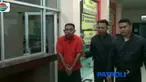 Untuk mengelabui korban, tersangka selalu membawa surat meteran serta berbekal kartu tanda pengenal palsu. Bahkan, ia telah beraksi sejak tahun 2010.