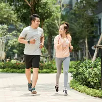 Ilustrasi Olahraga dengan Pasangan (Photo created by pressfoto on Freepik)