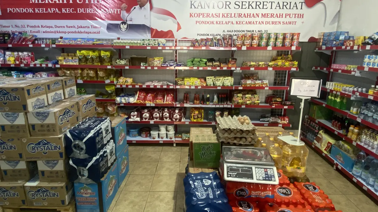 Pemerintah Jamin Warung Pangan Bukan Pesaing Koperasi Desa Merah Putih