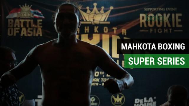 Pertandingan tinju Mahkota Boxing Super Series 2018 yang berlangsung di Cilandak Town Square, Sabtu (10/3/2018). Raja Sapta Oktohari, takjub dengan animo masyarakat terhadap Mahkota Boxing Super Series 2018.