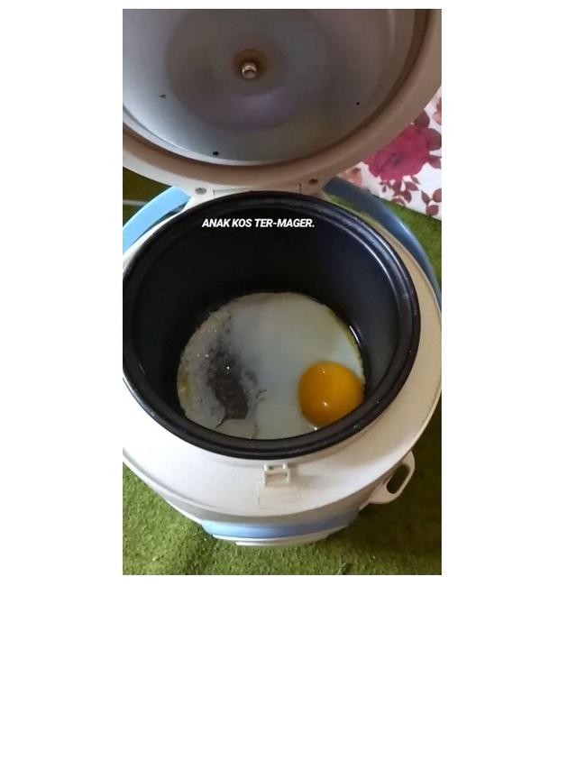 Terlalu Kreatif, 8 Cara Memasak Ala Anak Kost Ini Bikin Geleng Kepala