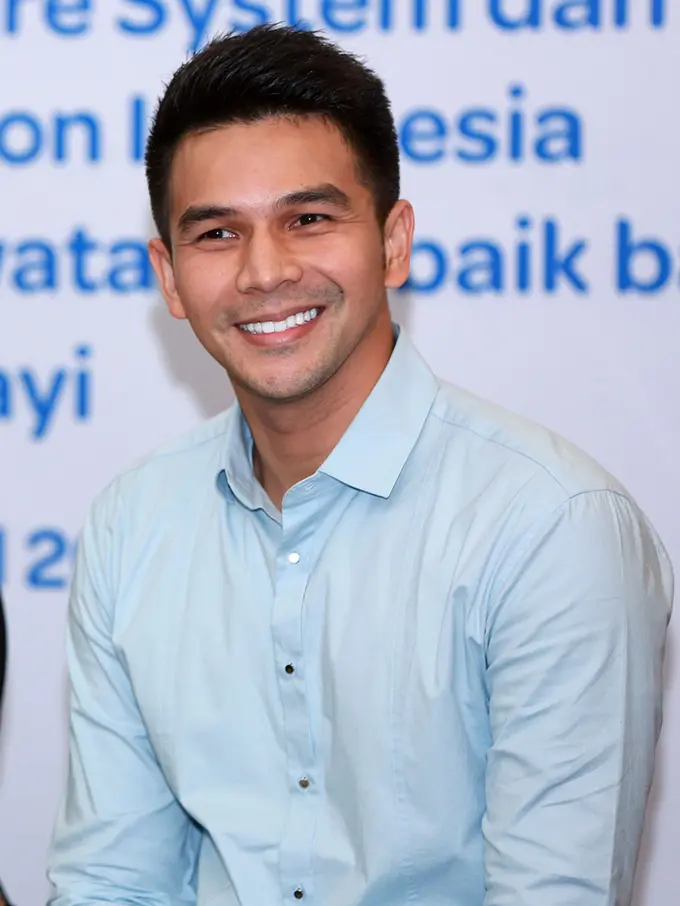 [Bintang] Jonathan Frizzy