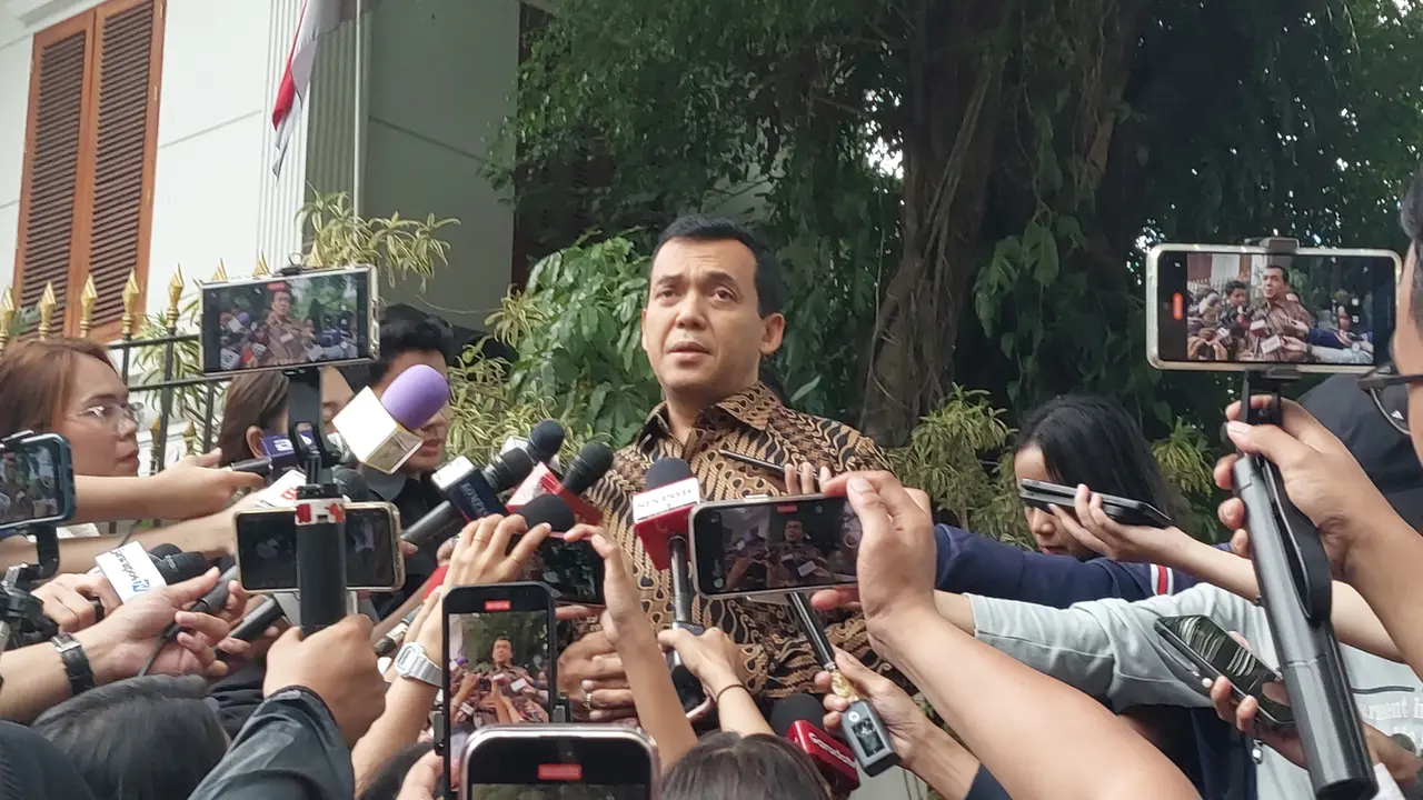 Direktur Jenderal Imigrasi, Kemenkumham Silmy Karim dipanggil Presiden Terpilih Prabowo Subianto, Selasa (15/10/2024). (Foto: Liputan6.com/Arief Rahman Hakim)