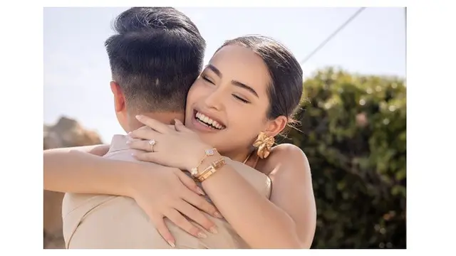 6 Potret Nicole Parham Pemeran Rani 'Ipar Adalah Maut The Series' Dilamar Kekasih