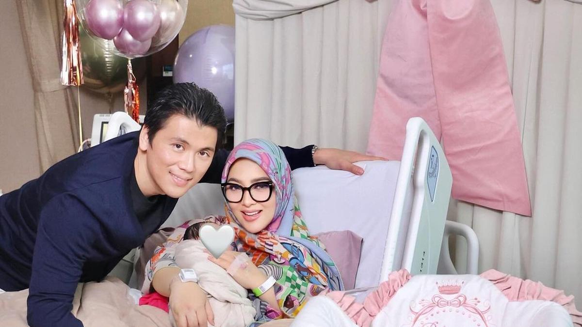 Syahrini Unggah Perlengkapan Princess R Sang Putri untuk Musim Dingin, Harganya Serba Bikin Melongo
