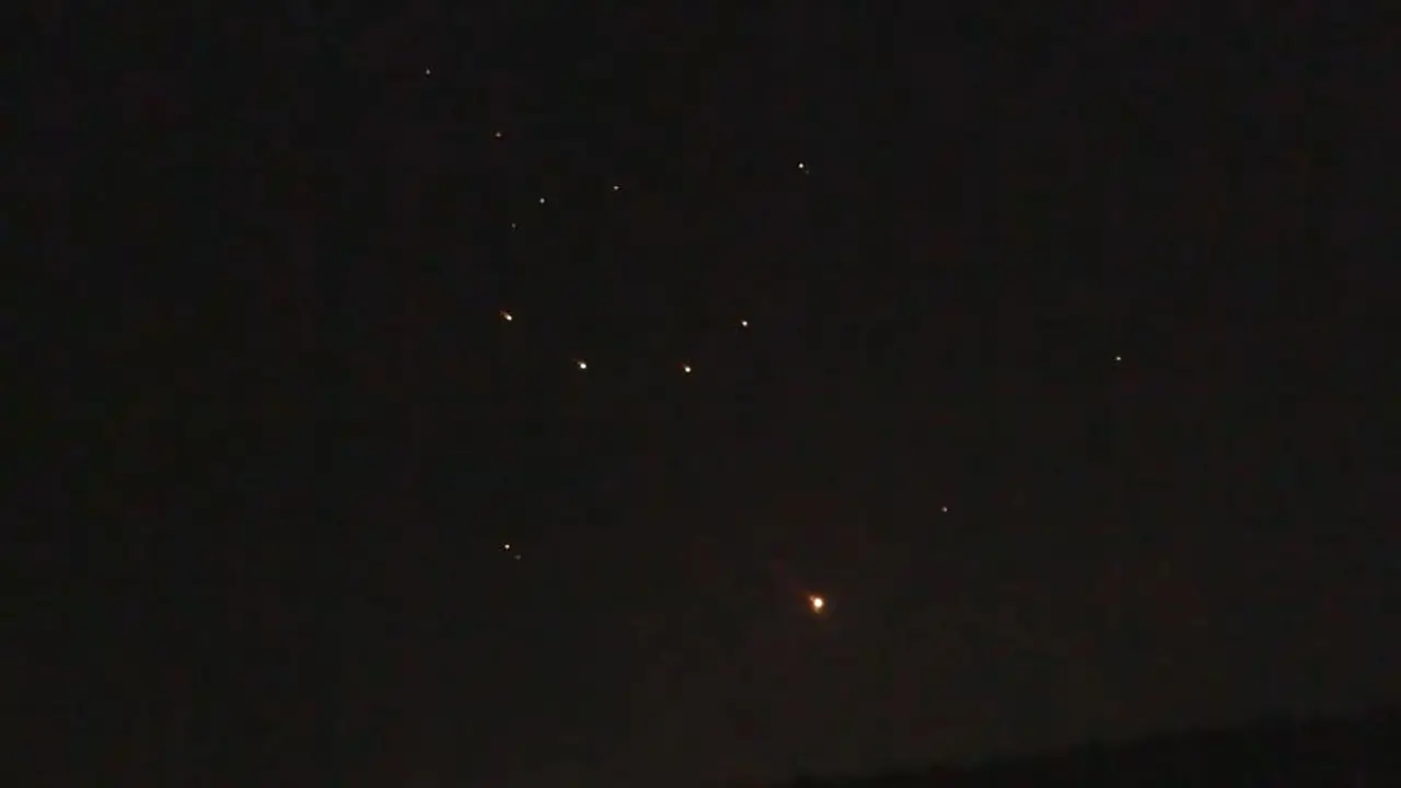 Ketika Rudal dan Drone Iran Beterbangan Menuju Israel