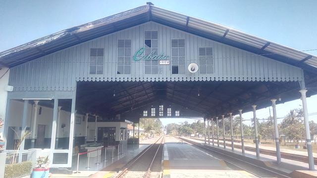 Inilah muka Stasiun Legendaris Cibatu, Garut yang konon pernah disinggahi beberapa tokoh dunia terkenal di masanya