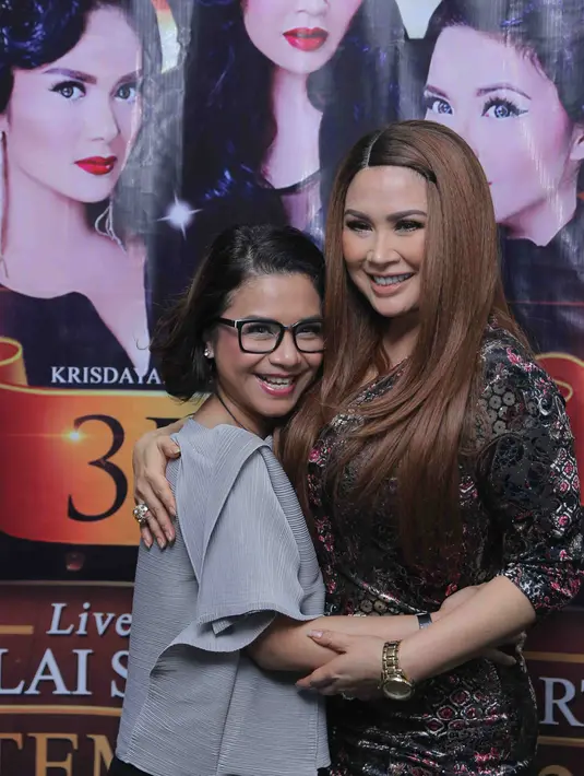 Dalam konser bertajuk Live Exclusive Concert-3 Diva, akan digelar di Balai Sarbini, Jakarta Selatan pada 17 September mendatang. Beberapa kejutan telah disiapkan. Konser lebih kecil dari biasanya dan intim. (Andy Masela/Bintang.com)