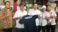 Daniel Roekito, diresmikan jadi pelatih Persibat Batang menggantikan Lukas Tumbuan. (Bola.com/Robby Firly)