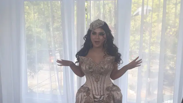 Rosa Meldianti, keponakan Dewi Perssik