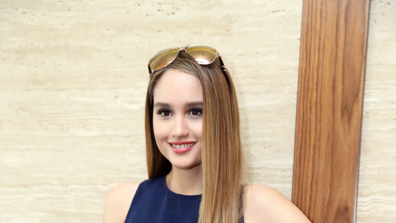 [Bintang] Cinta Laura Kiehl
