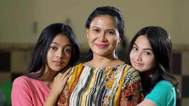 Pernah Main Sinetron Bareng, Ini 6 Potret Kebersamaan Aisyah Aqilah dan Dinda Mahira