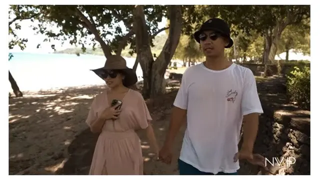 10 Potret Liburan Nikita Willy dan Suami di Pulau Moyo, Seru Banget