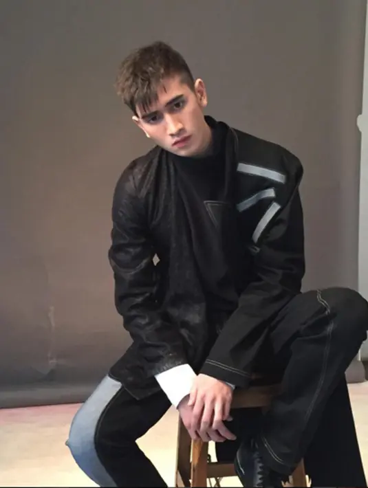 Verrell  Bramasta mengawali karier sebagai presenter dan pemain sinetron.  (viainstagram@verrellbramasta/Bintang.com)