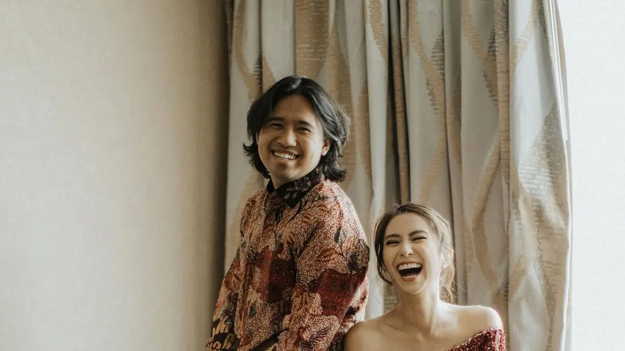 Joshua Suherman dan Clairine Clay