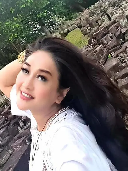 (Instagram/paramitha118real)