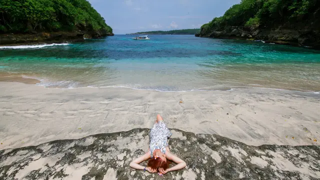 Pantai Nyang Nyang   