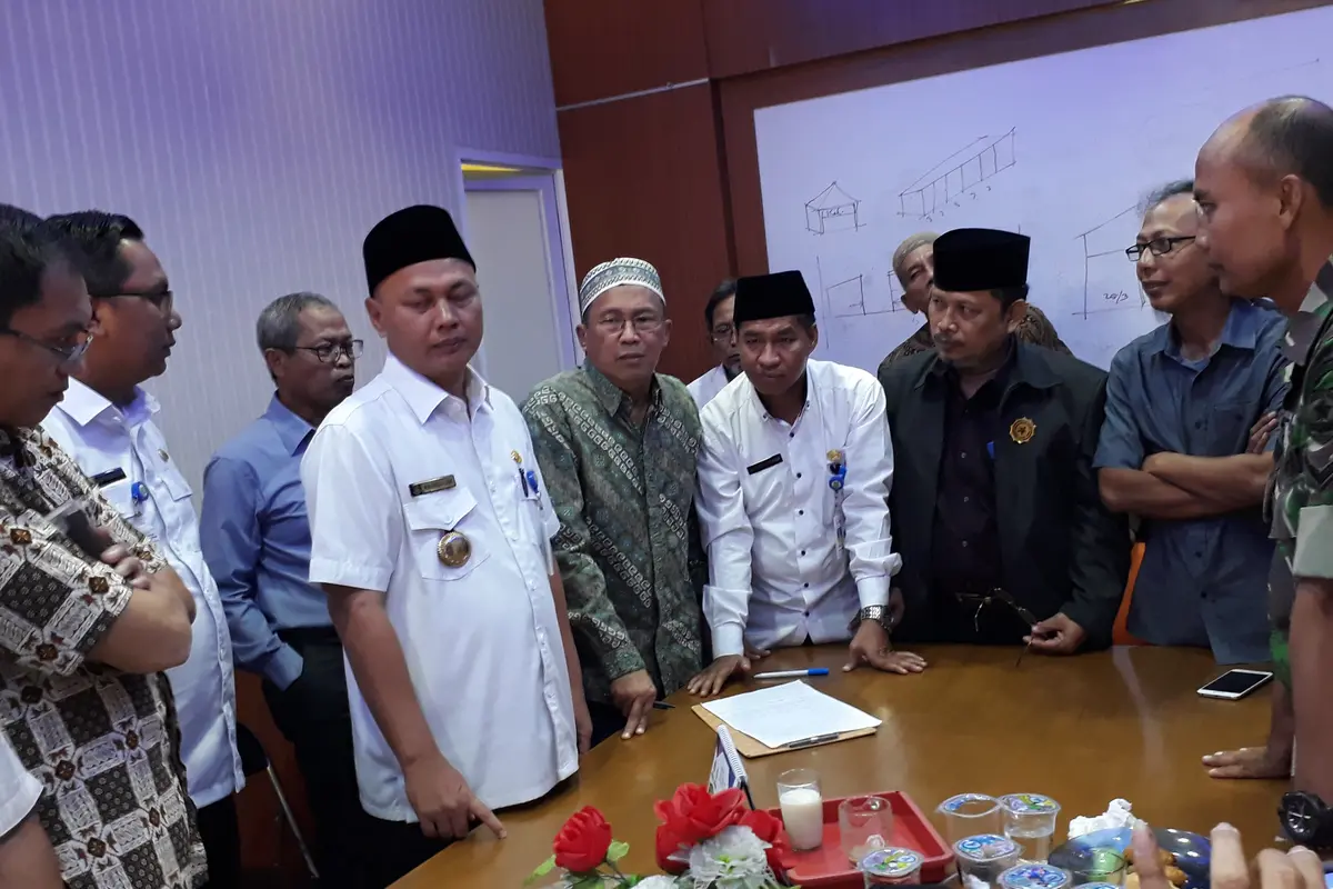 Mediasi warga Perumahan Taman Asri RW 012, Kelurahan Gaga, Kecamatan Larangan, Kota Tangerang. (Liputan6.com/Pramita)