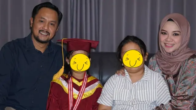 6 Potret Rindu AFI yang Kini Berhijab, Penampilannya Bikin Pangling