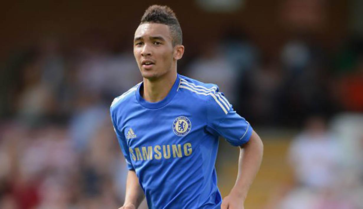6. Alex Kiwomya (Chelsea), gelandang muda asal Inggris ini memiliki kecepatan lari 19 dari nilai maksimal 20 dan akselerasi 20. (Bola.com/Soocceraspects.com)
