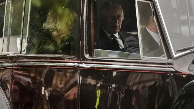 Peti mati Mendiangan Ratu Elizabeth II Tiba di Istana Buckingham