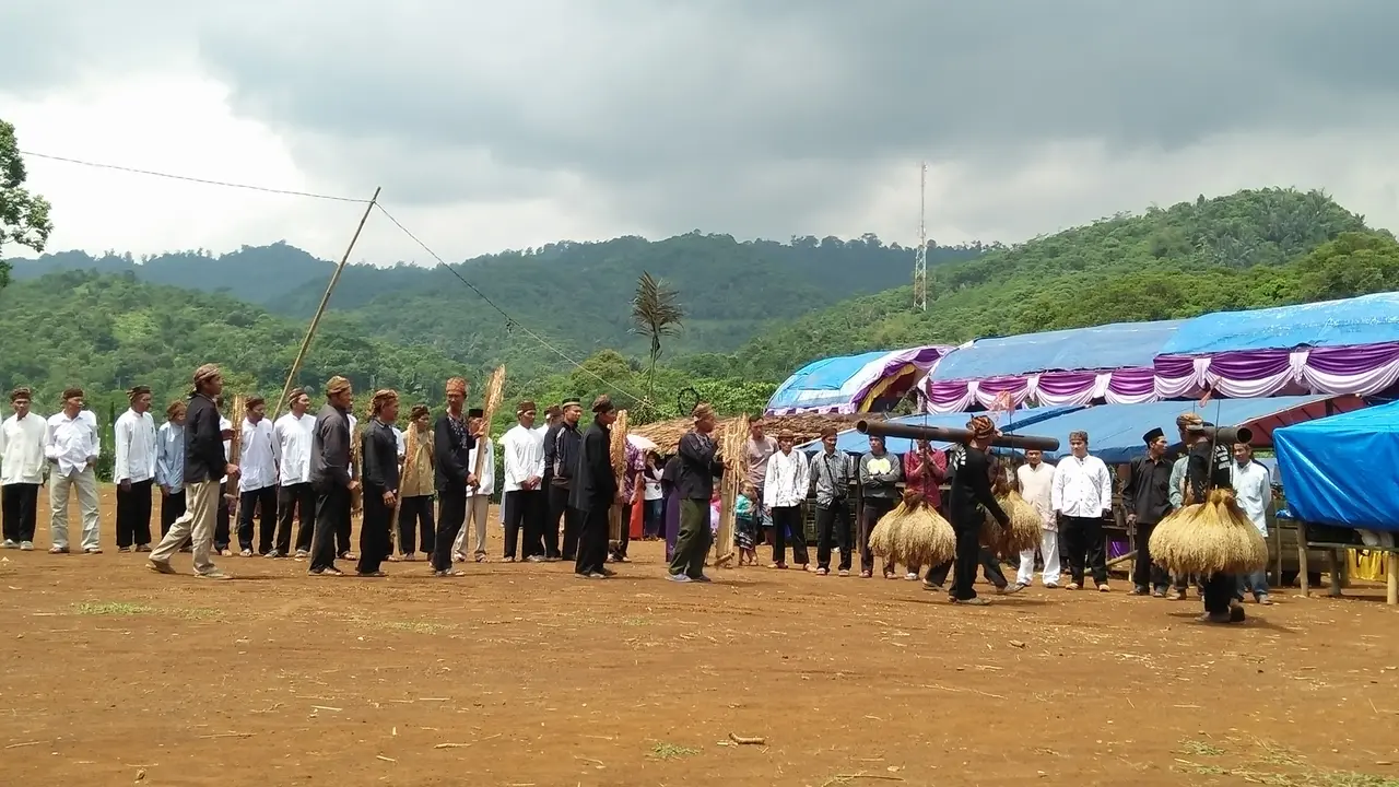 festival sabaki banten kidul di gunung halimun