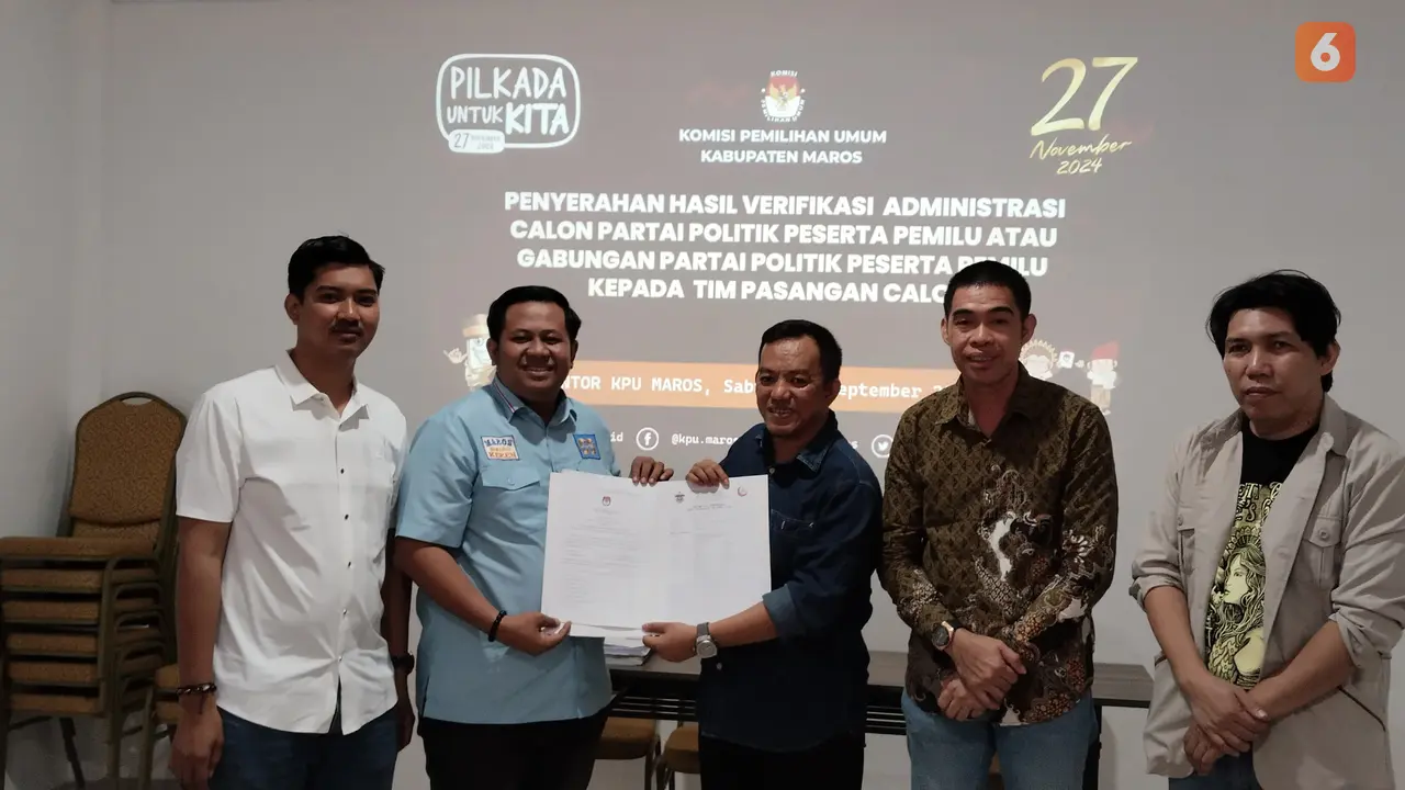 Penyerahan hasil tes kesehatan Pilkada Maros 2024 (Liputan6.com/Fauzan)
