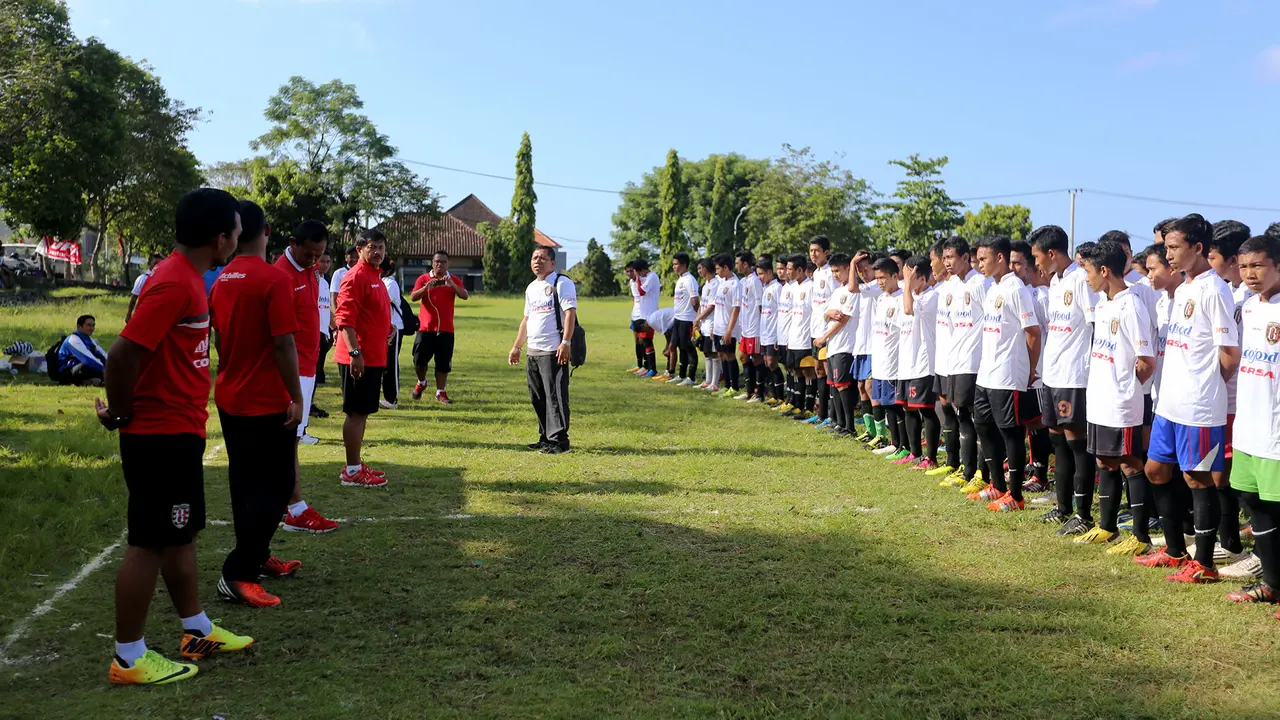 Blusukan Indra Sjafri