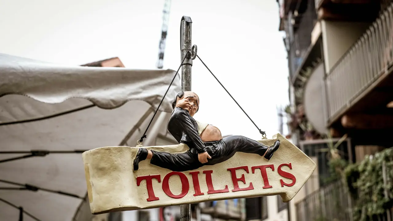 Ilustrasi Toilet