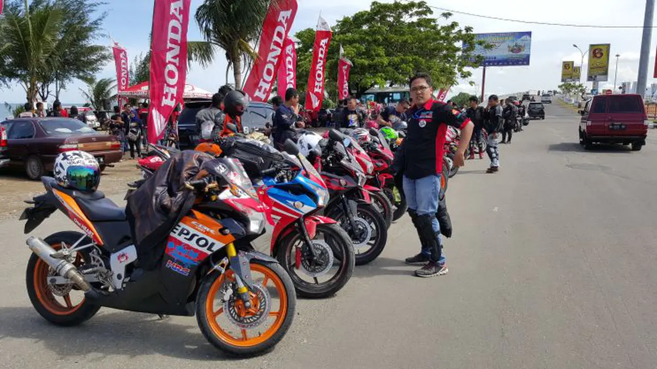 Sowan ke Padang, Komunitas Motor Dihadiahi Sertifikat dari Pemkot