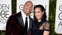 The Rock Ajak Putrinya Liburan Naik Jet Pribadi