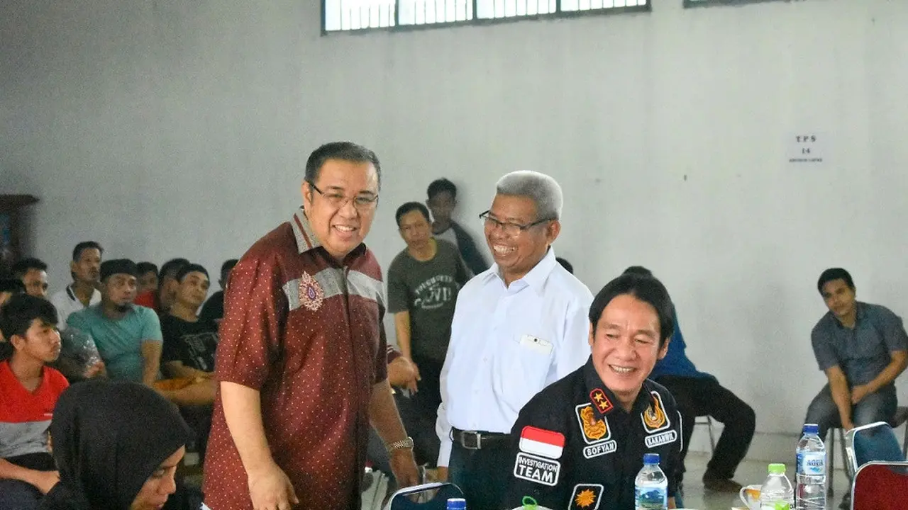 Bawaslu rekomendasi 25 TPS di Sultra mencoblos ulang (Liputan6.com/ Ahmad Akbar Fua)