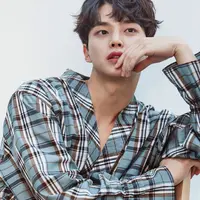 Song Kang (Instagram/songkang_b)