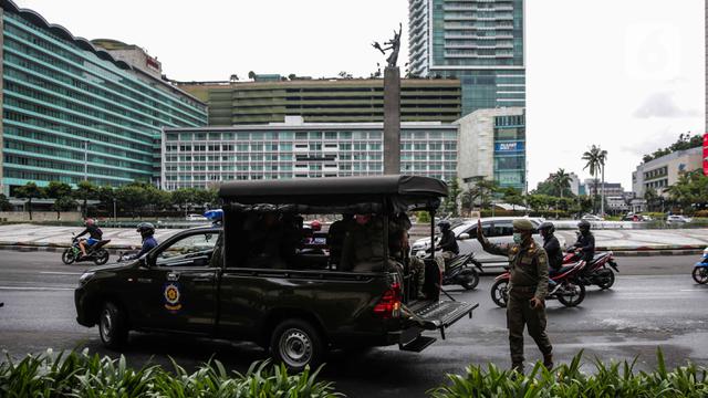 Tangkal Corona, Satpol PP Sosialisasikan PHBS Keliling