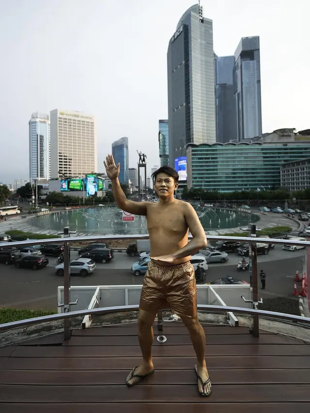 Tembus 7 Juta Penonton, Ini 7 Momen Pemain Agak Laen yang Jadi Manusia Silver dan Emas