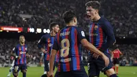 Gavi dan Pedri merayakan gol yang dicetak Barcelona ke gawang Celta Vigo pada lanjutan Liga Spanyol pekan ke-12 (AFP)