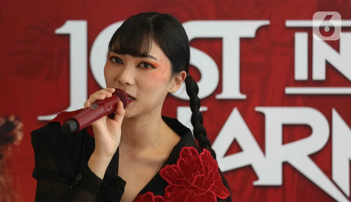 Menurut Isyana Sarasvati, konser kali ini akan mencerminkan perjalanan pribadi dan musikal dirinya. (Liputan6.com/Helmi Fithriansyah)