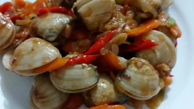 Resep tumis kerang bumbu tauco. (dok. Cookpad @annisanadhira)