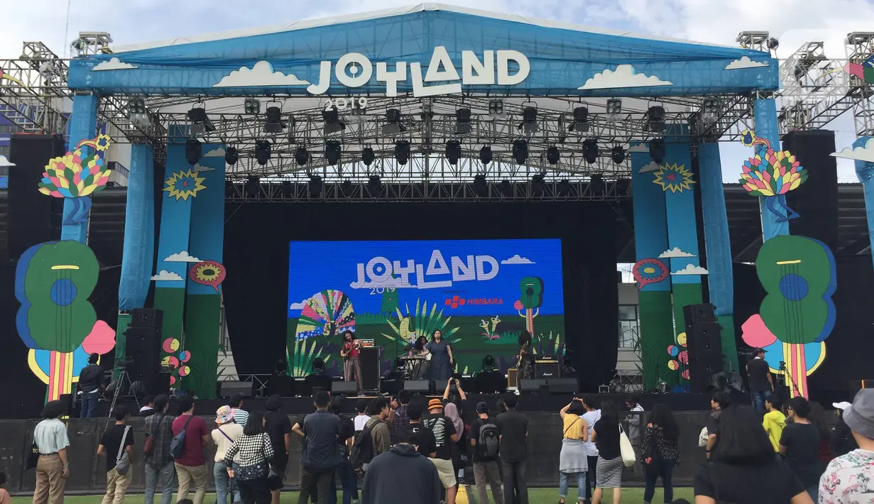 Suasana Joyland Festival 2019 di Senayan, Jakarta, Sabtu (7/12/2019). Joyland Festival kembali digelar setelah lima tahun absen. (Liputan6.com/Immanuel Antonius)