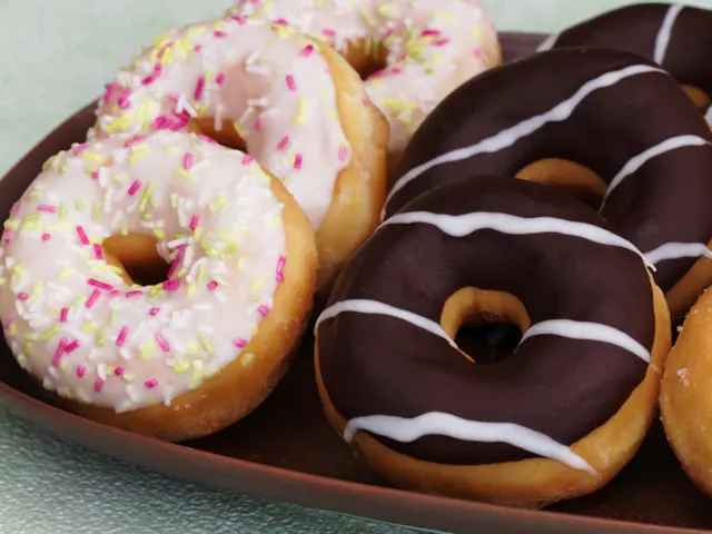 Cara Membuat Topping Donat Cokelat Dan Warna Warni Lifestyle Fimela Com