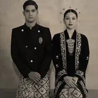 Al Ghazali dan Alyssa Daguise dalam busana adat Jawa (Sumber: Instagram/winstongomez)